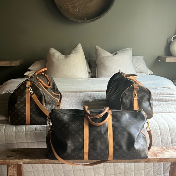 Louis Vuitton Keepall 55 Bandouliere Duffel Bag - Picture 4 of 17